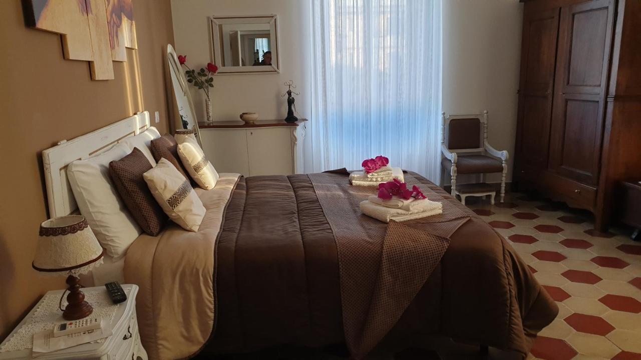 Casa Ferrari Testaccio E Trastevere Wi-Fi Free Rome Luaran gambar